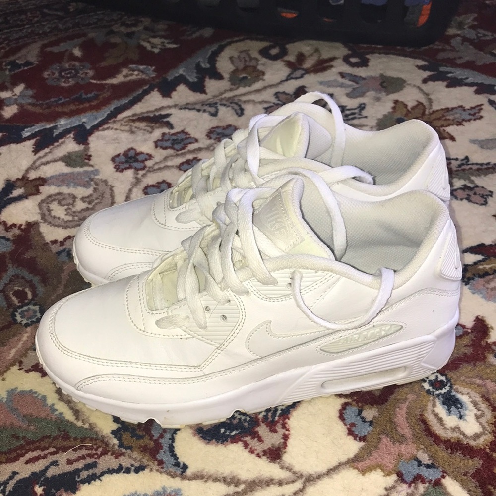white nike air max!